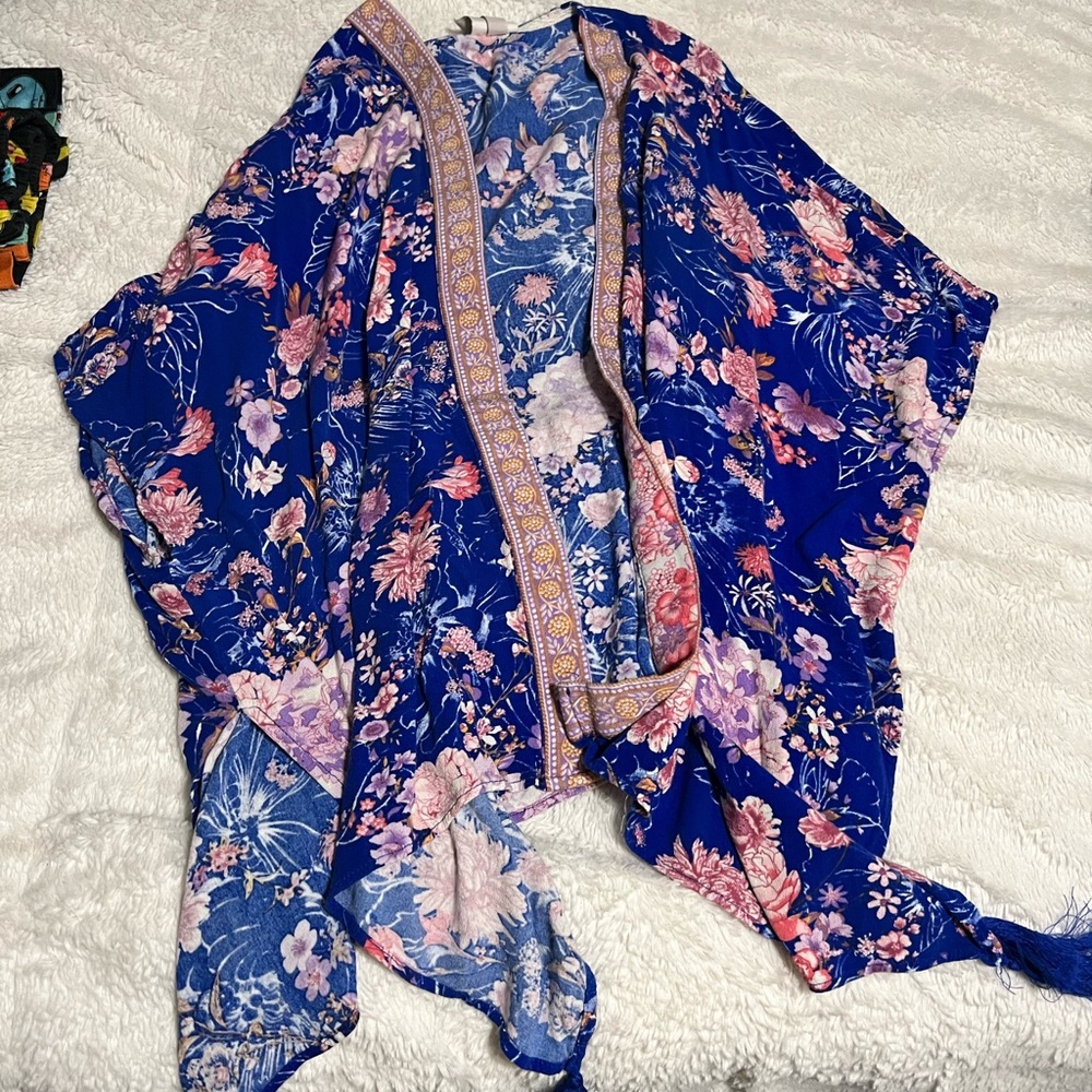 Knox Rose Kimono overlay
